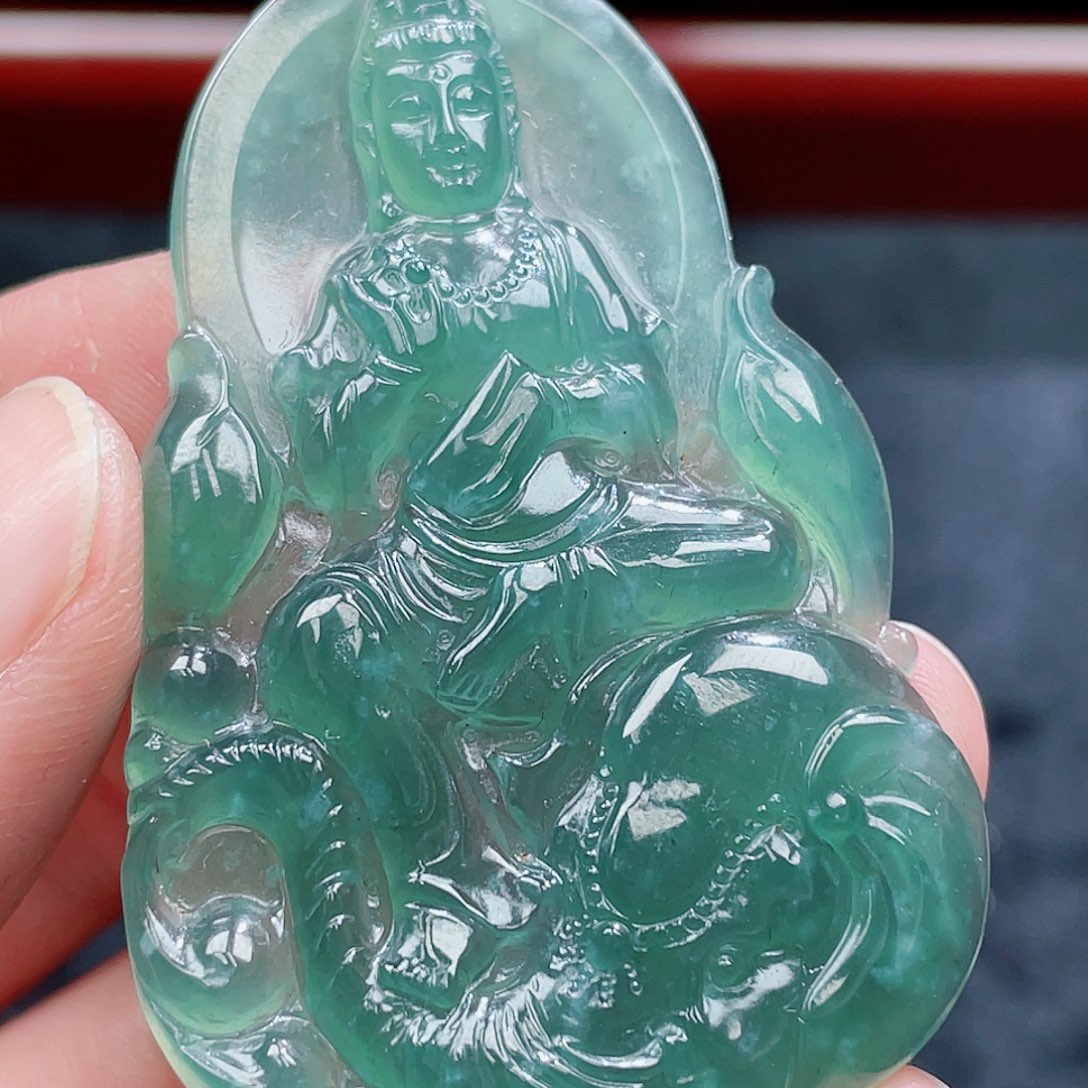 翡翠颈饰未镶嵌39，