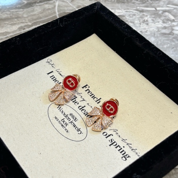 铜合金合成锆石耳饰 红猪鼻子蝴蝶结耳环EH3979