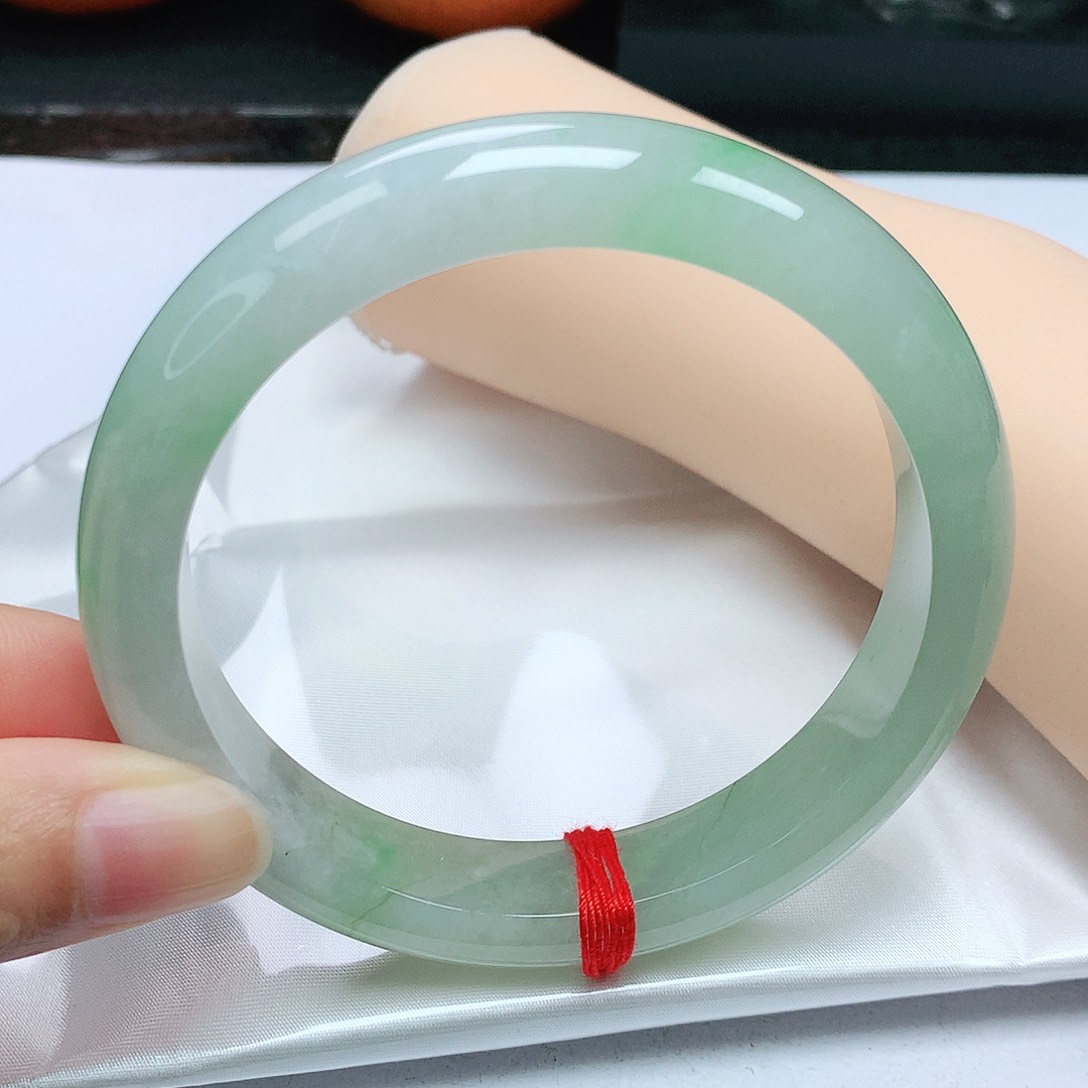 翡翠手镯未镶嵌正6162