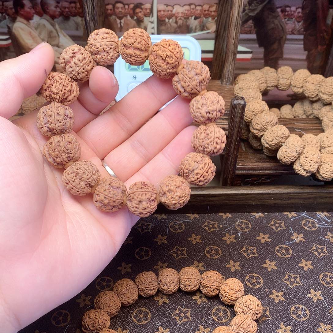 金刚菩提吊坠27。       