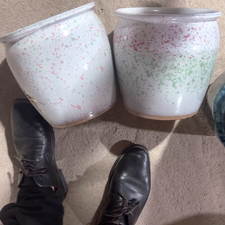 花盆紫砂口径20高度20两只小瑕疵