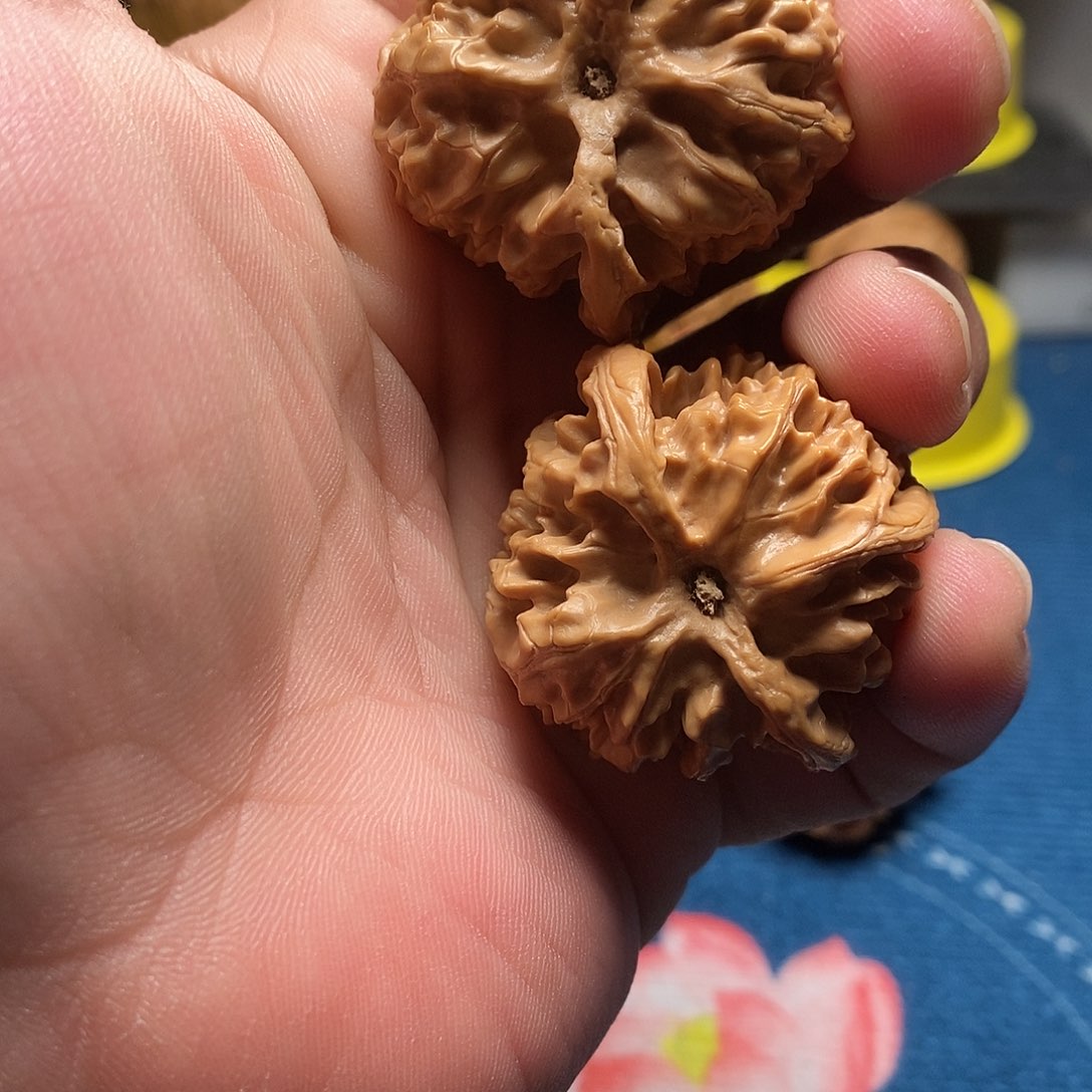 文玩核桃吊坠精品苹果园