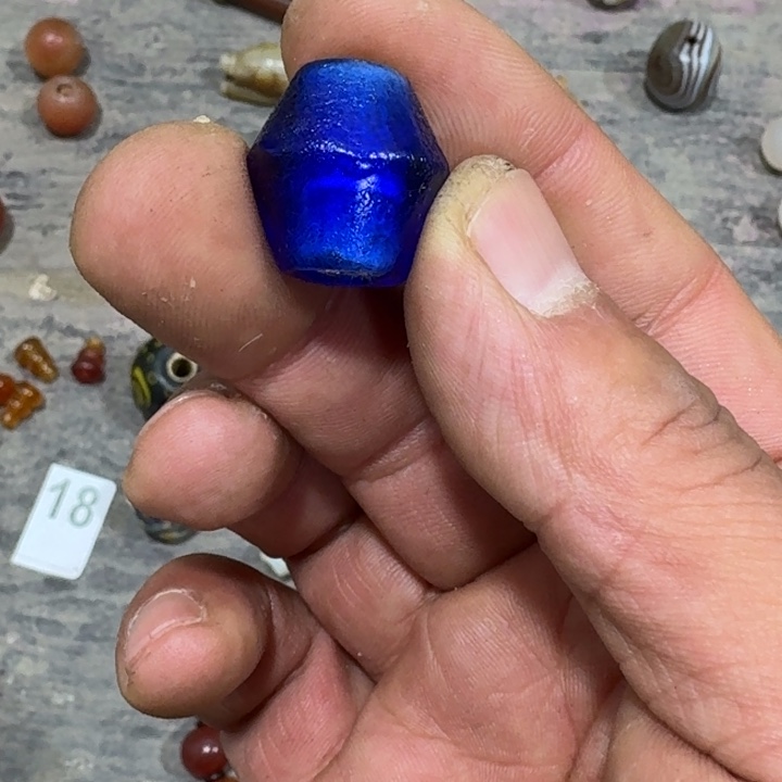 玛瑙/玉髓颈饰未镶嵌品*