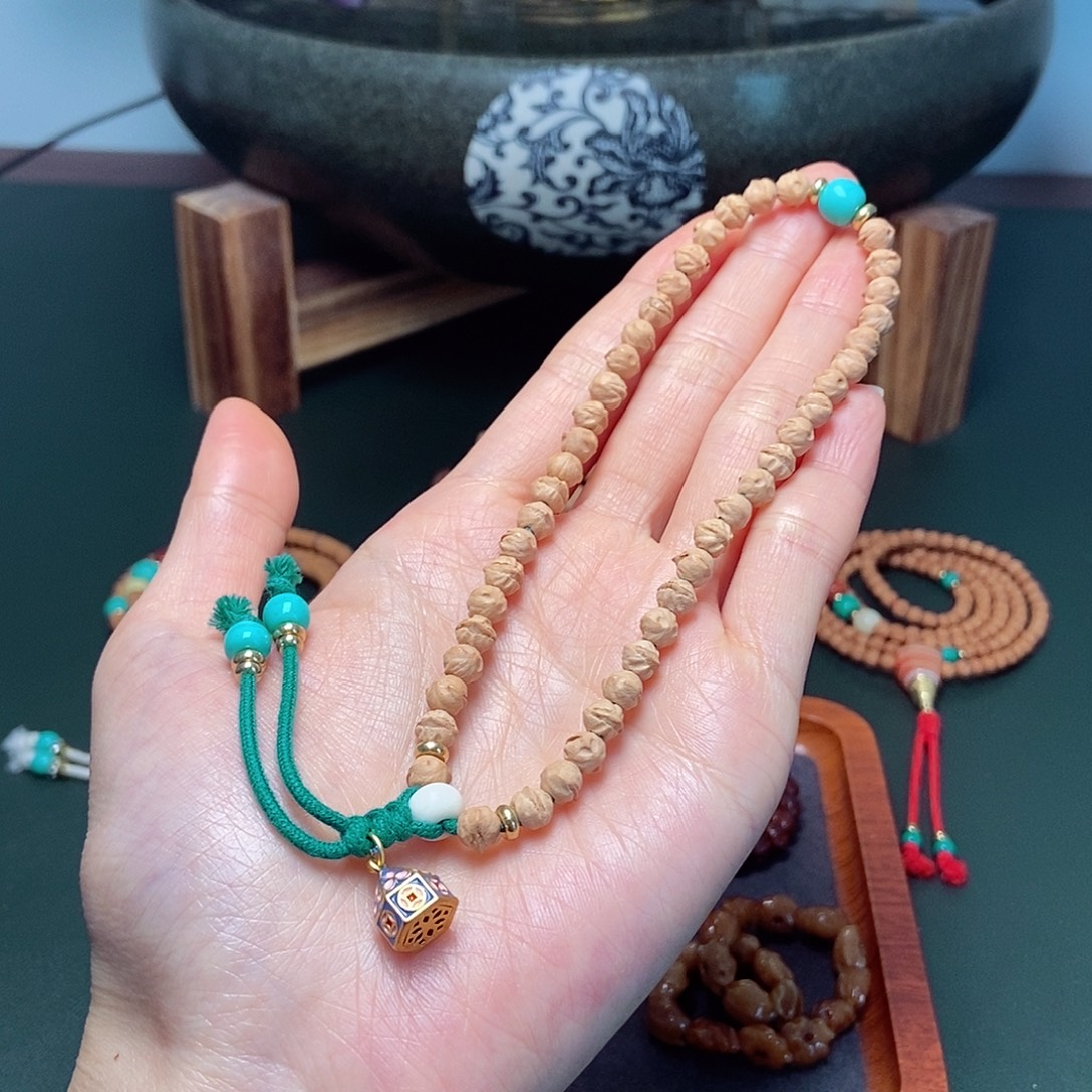 柏香籽/百香籽吊坠128.8