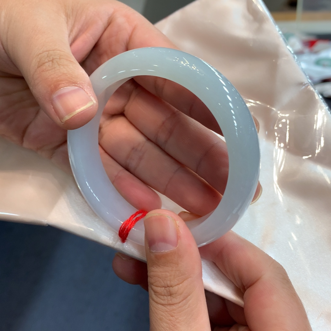 翡翠未镶嵌手镯手镯