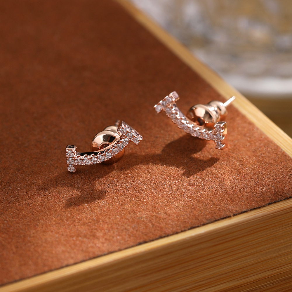 钛钢耳饰 8405迷你微笑耳钉小巧简约百搭耳环