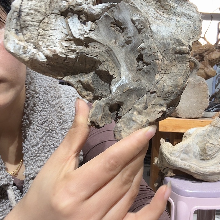 杰***一木崖柏毛料摆件等产品