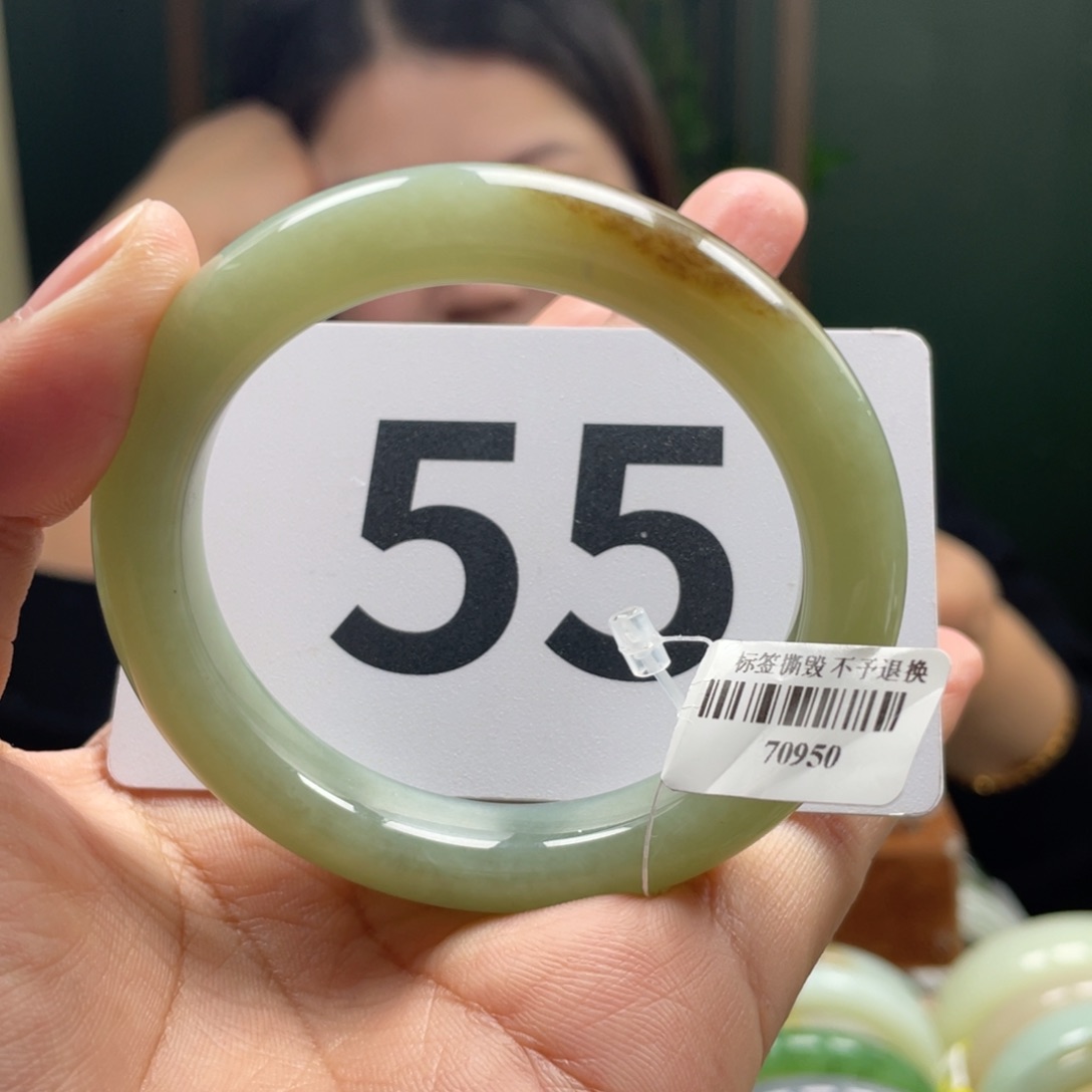 【闪购商品】和田玉手镯未镶嵌