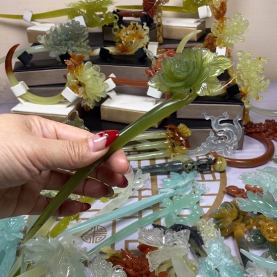 蛇纹石玉发饰未镶嵌