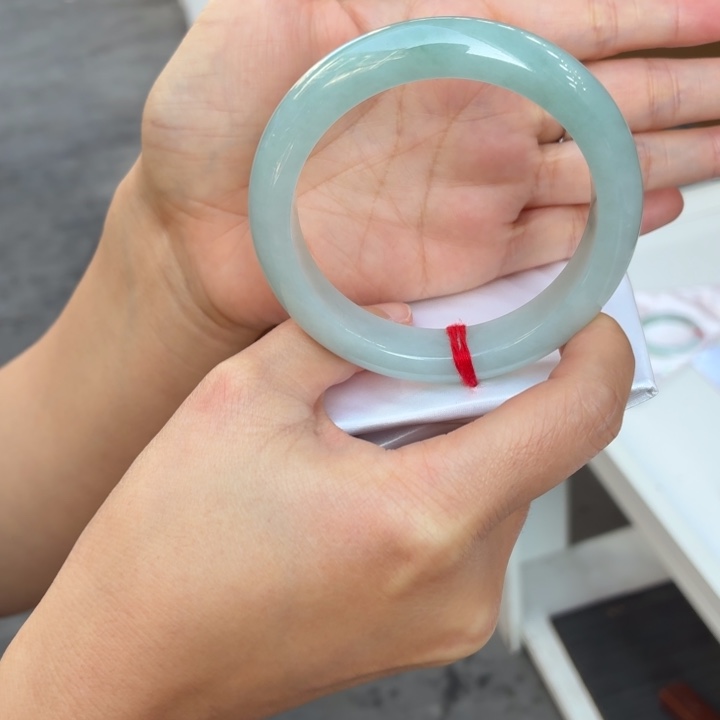 翡翠未镶嵌手镯58圈口