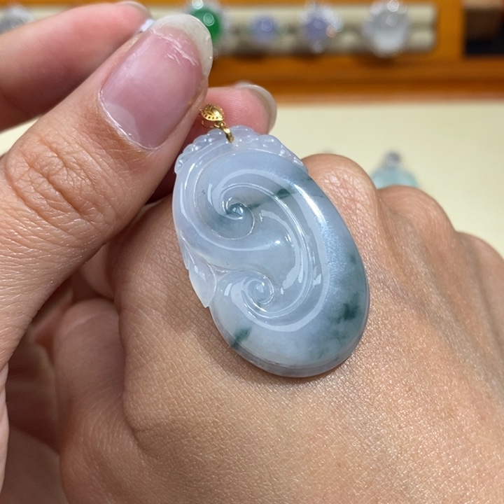 翡翠颈饰18K金镶嵌…