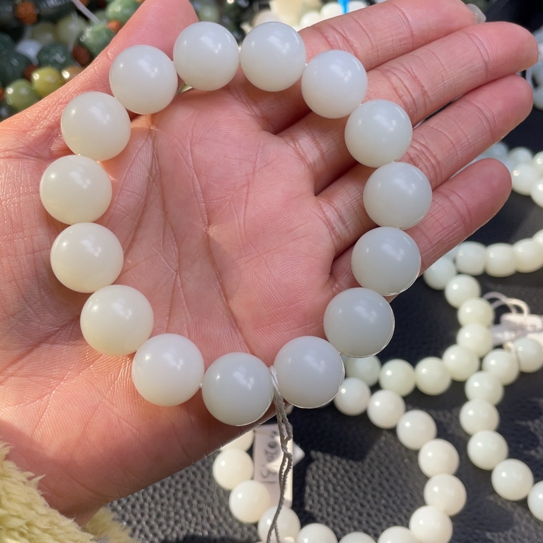 和田玉未镶嵌手链