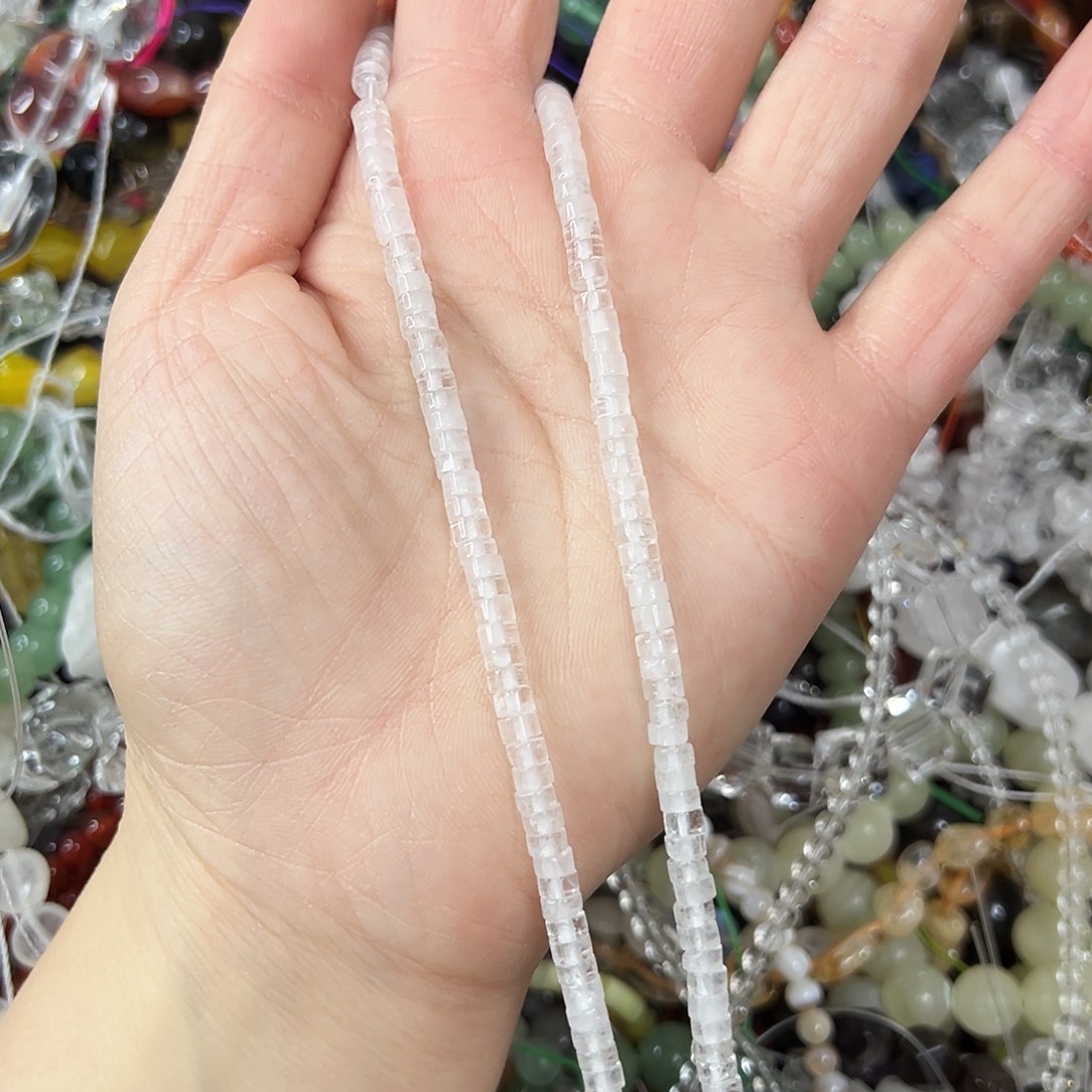 玛瑙/玉髓未镶嵌珠宝半成品，卡4白水晶直切一条