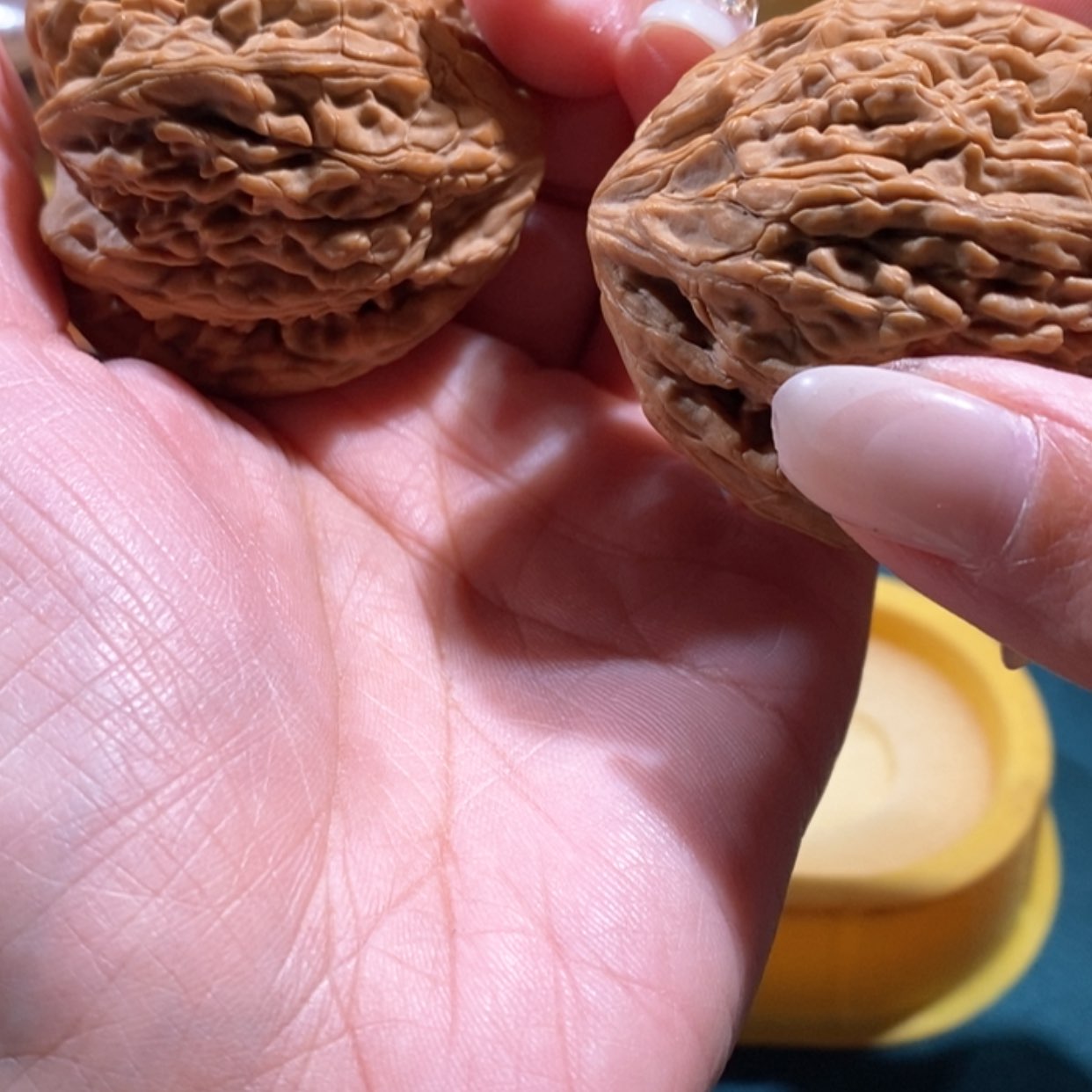 【闪购商品】文玩核桃吊坠月**稀虎头王