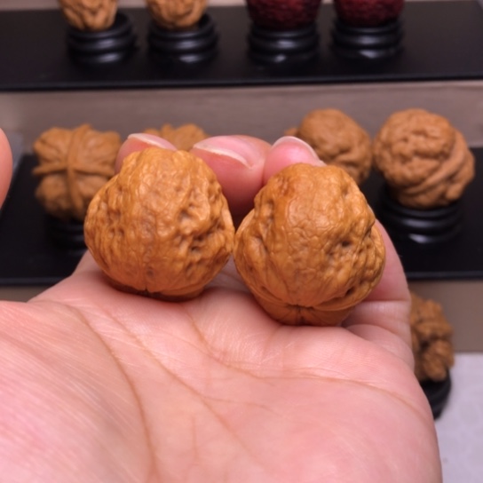 文玩核桃把件玉龙金蟾8