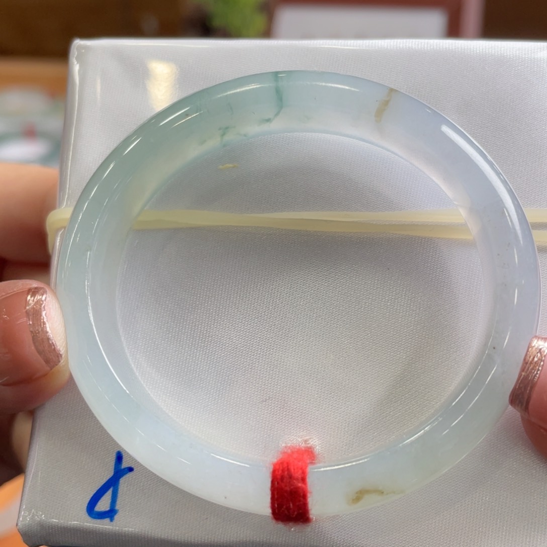 翡翠手镯未镶嵌52.4 贵妃 （有裂）