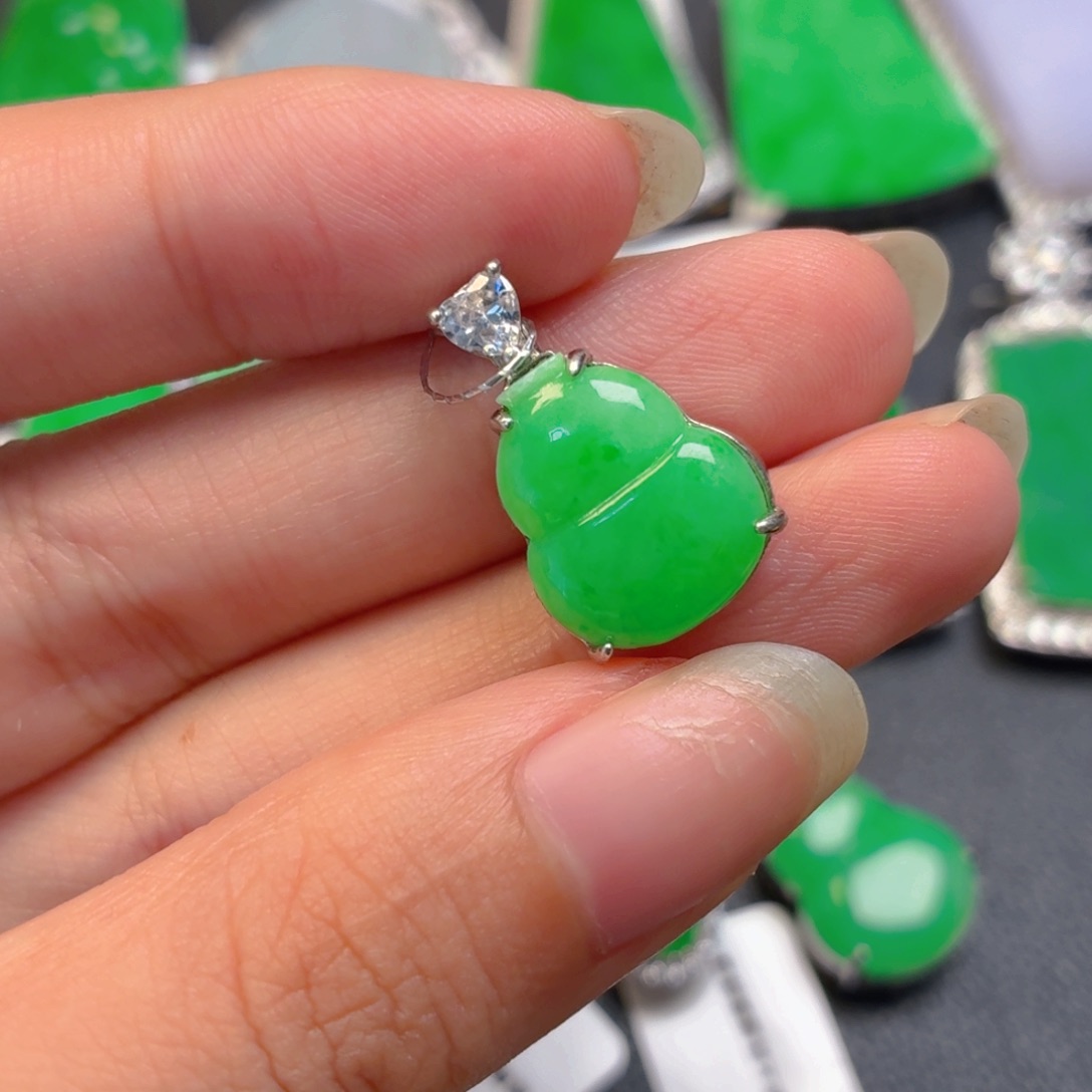 翡翠银S925镶嵌颈饰