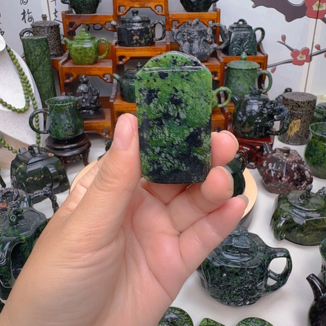 轻***松蛇纹石玉未镶嵌藏玉药王石茶壶