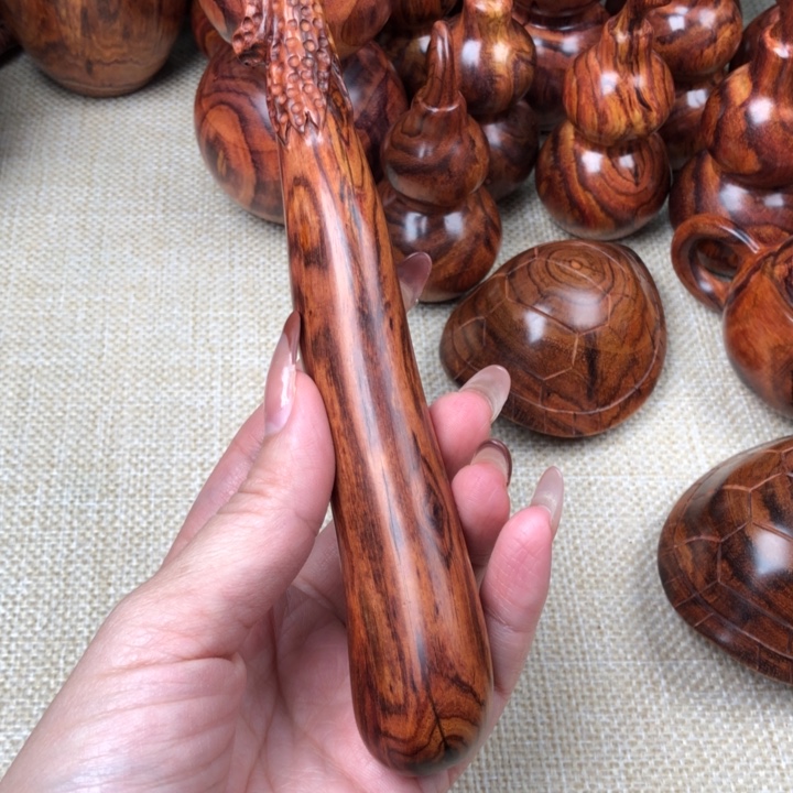 用***5黄花梨/降香黄檀把件