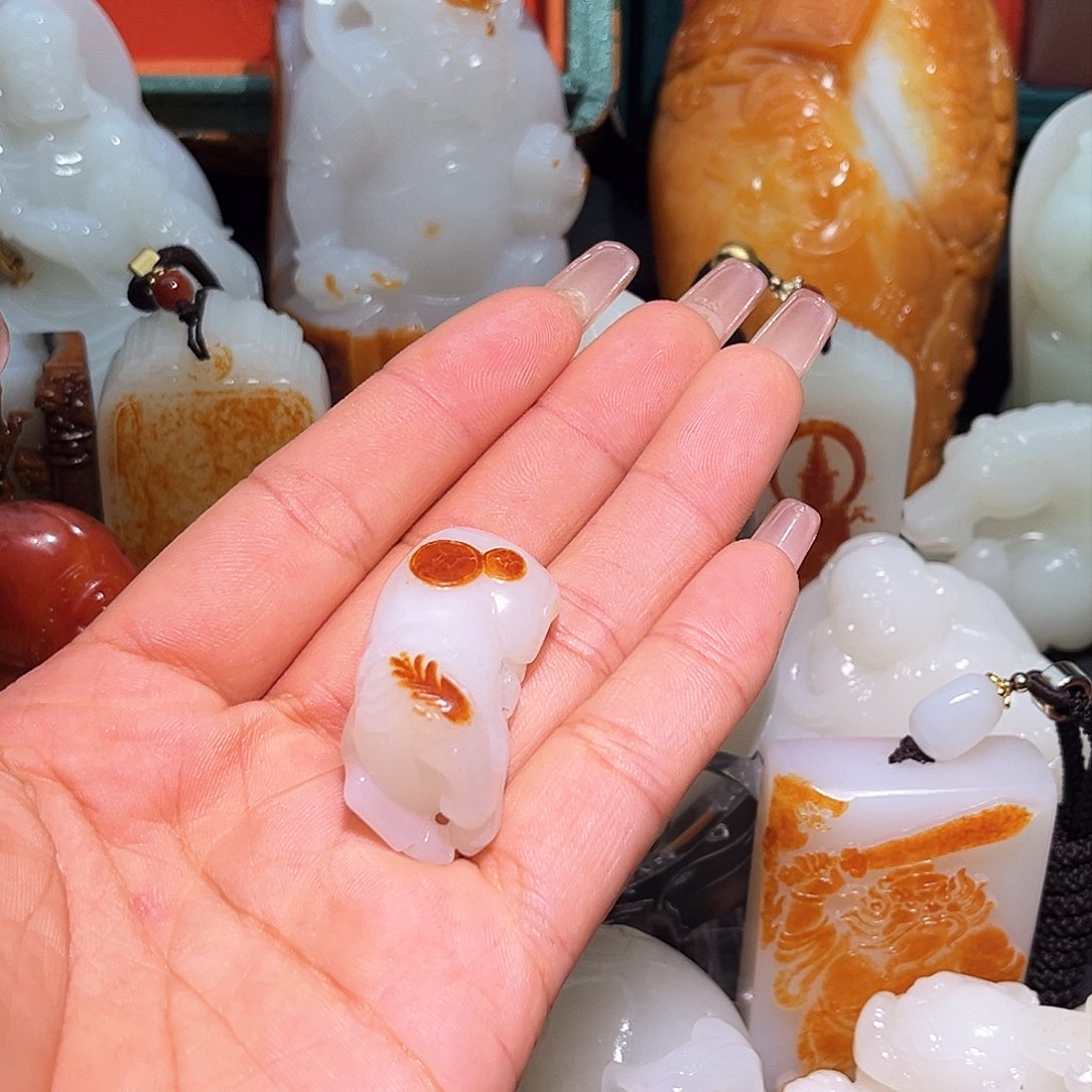 和田玉挂件未镶嵌