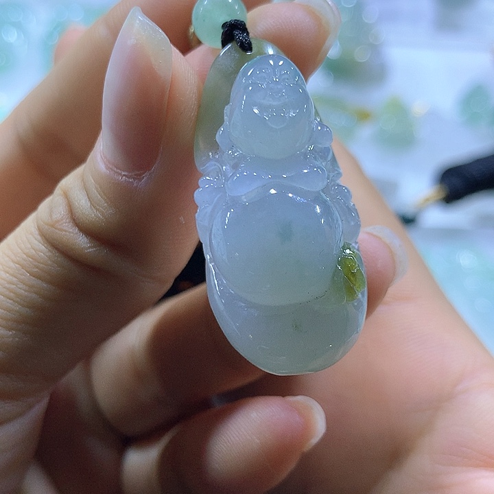 翡翠颈饰未镶嵌天然翡翠A货吊坠