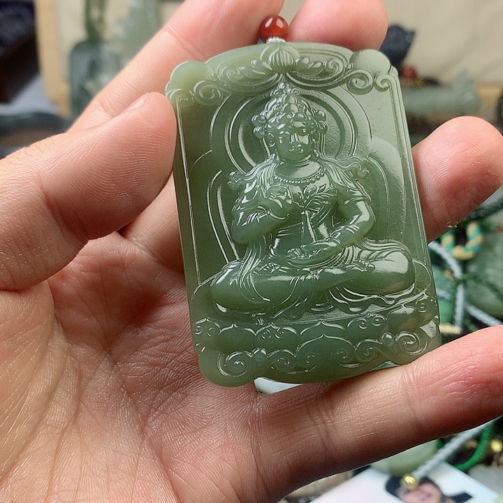 未镶嵌和田玉挂件爱****?