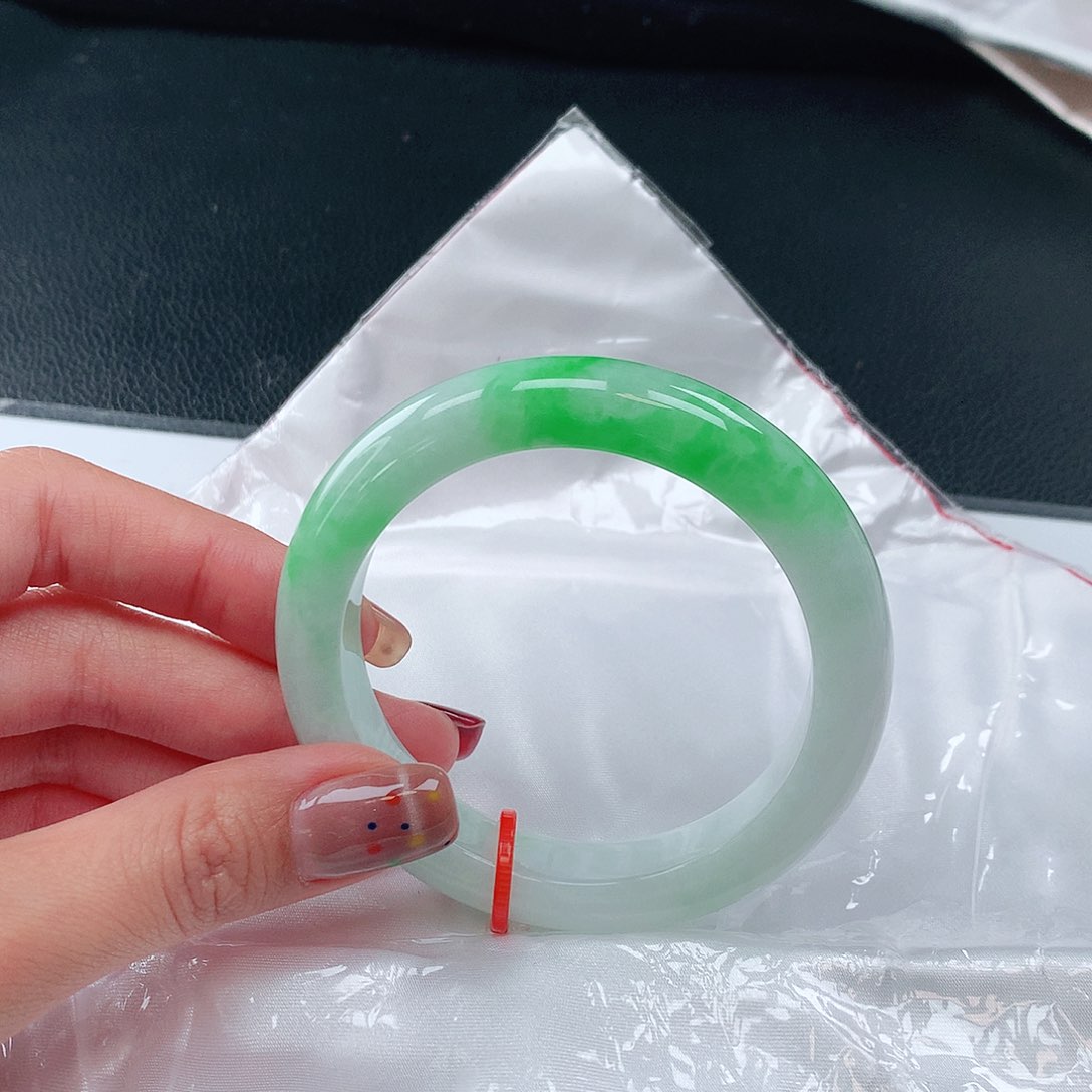 未镶嵌手镯翡翠051