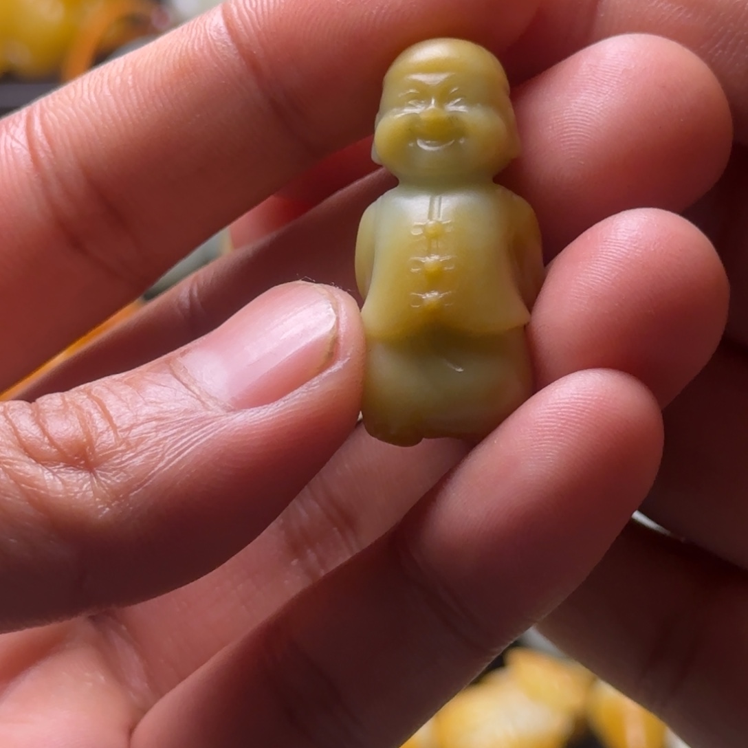 如***生和田玉未镶嵌吊坠(不含链)