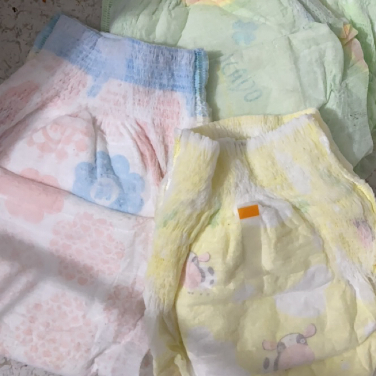 （小时代）花花底膜全包拉拉裤