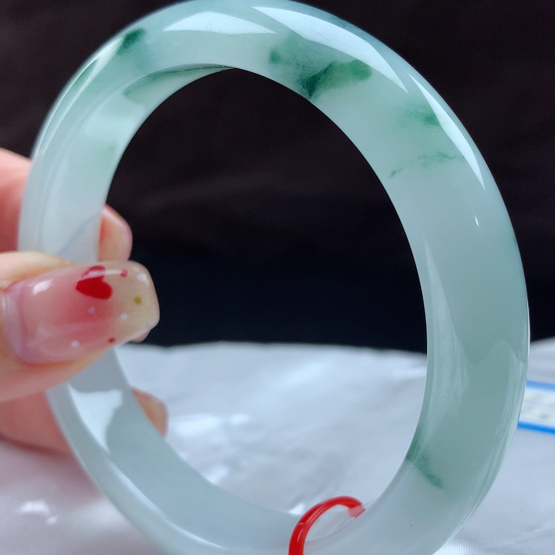 翡翠手镯未镶嵌96737，