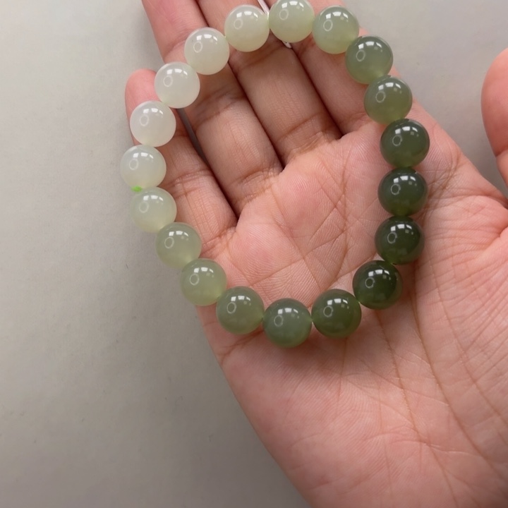 和田玉晴水渐变手串未镶嵌