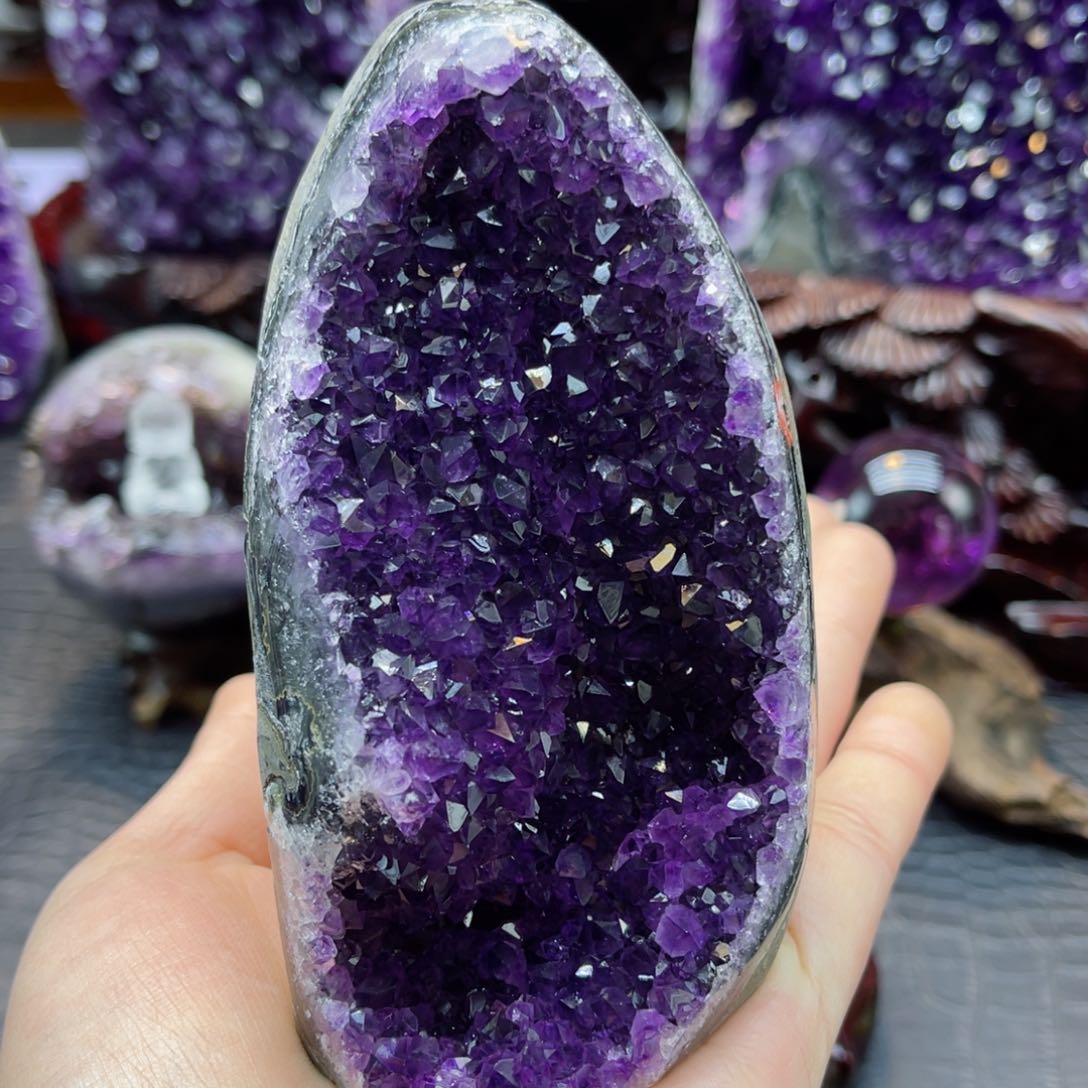 紫晶大型摆件（非配饰）未镶嵌