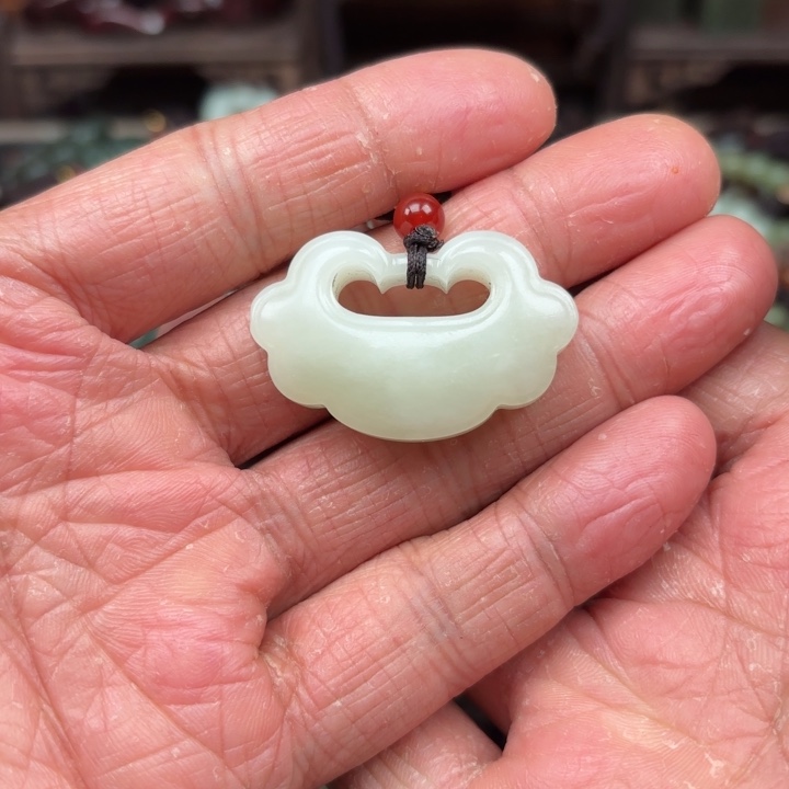 和田玉吊坠未镶嵌