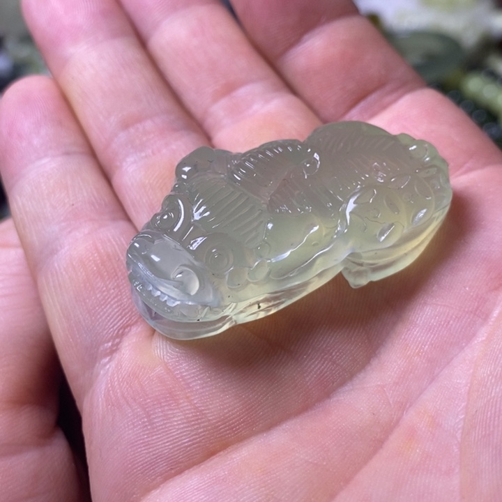 岫玉岫玉颈饰未镶嵌