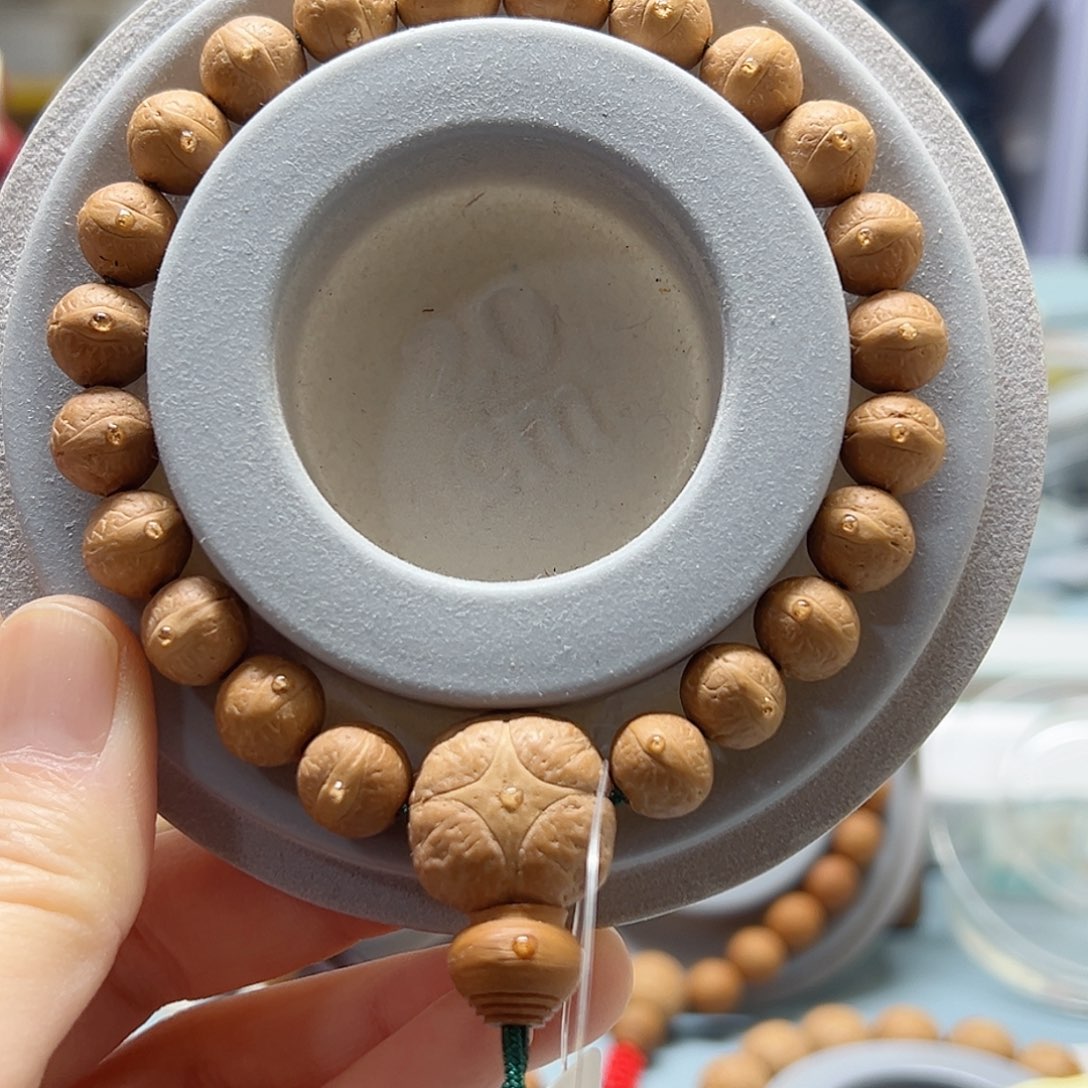 凤眼菩提手串9:9-10.2大漏，9@2131