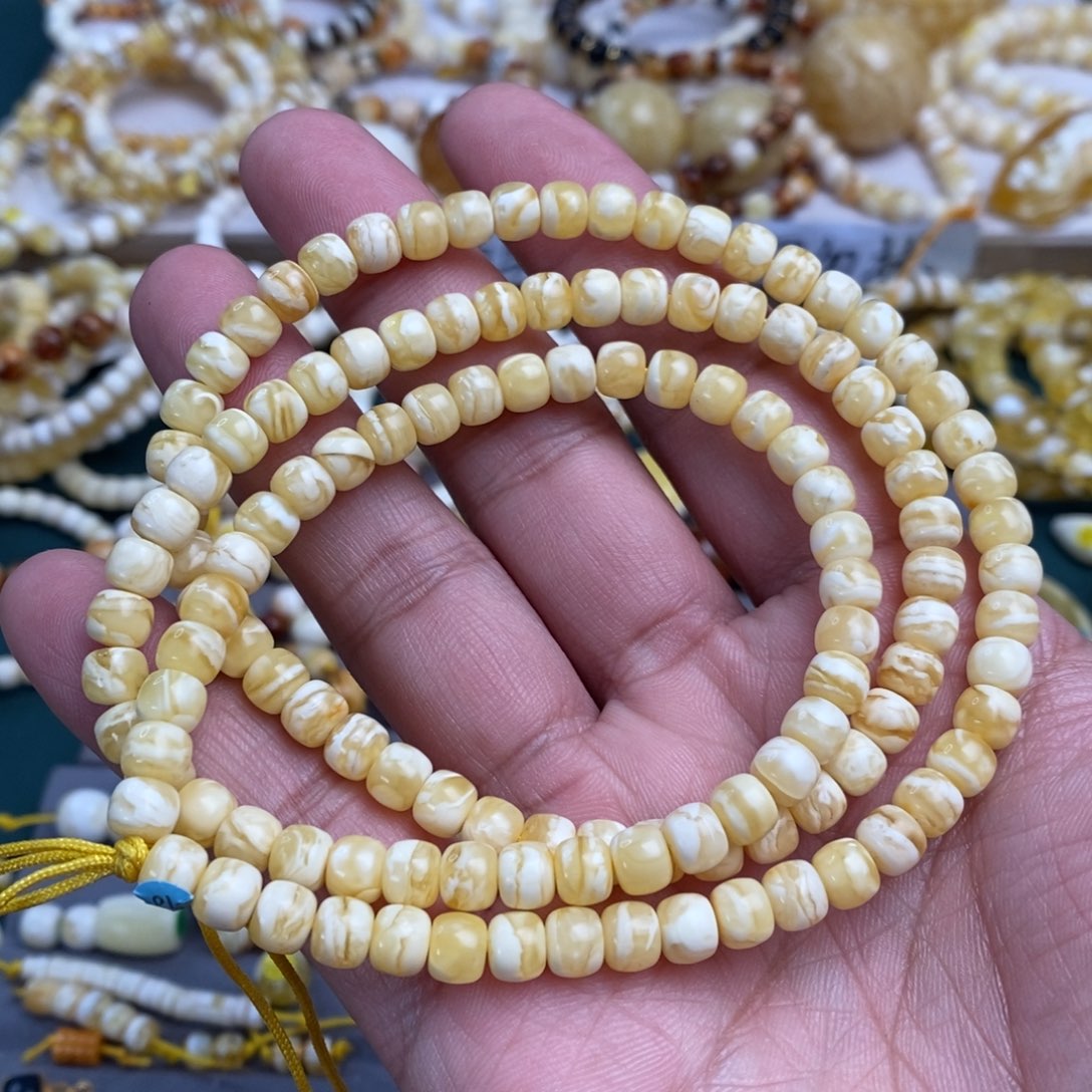 琥珀裸石未镶嵌6.4mm虎皮纹妖孽