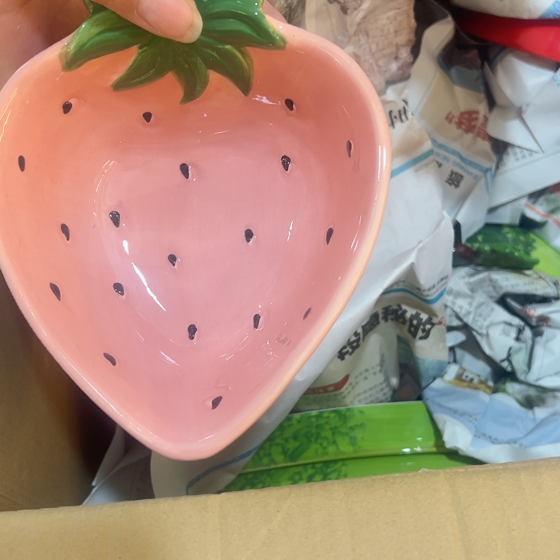 其他陶草莓碗粉色。。