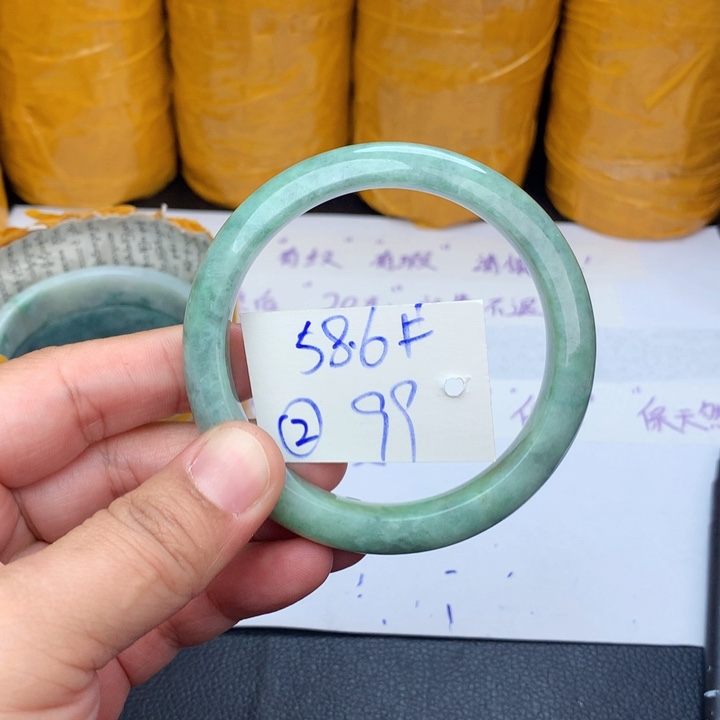 未镶嵌手镯翡翠2