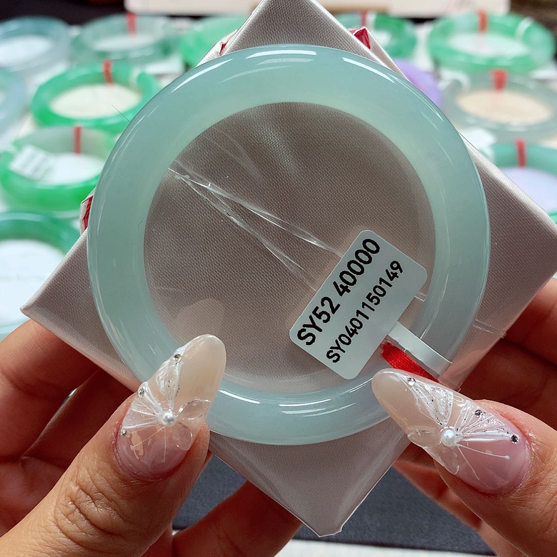 翡翠手镯（圆镯）未镶嵌（51号）66上新