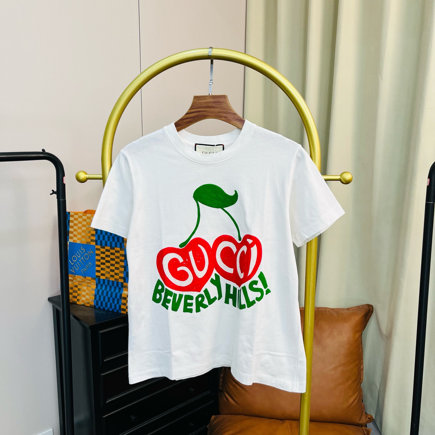 99新 GUCCI/古驰 /梅芙/白色樱桃短袖 S码 (一处黄点)