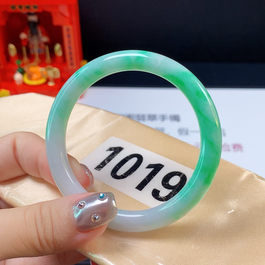 翡翠手镯未镶嵌缅甸天然1019
