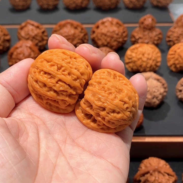 文玩核桃吊坠木**人小粗筋943