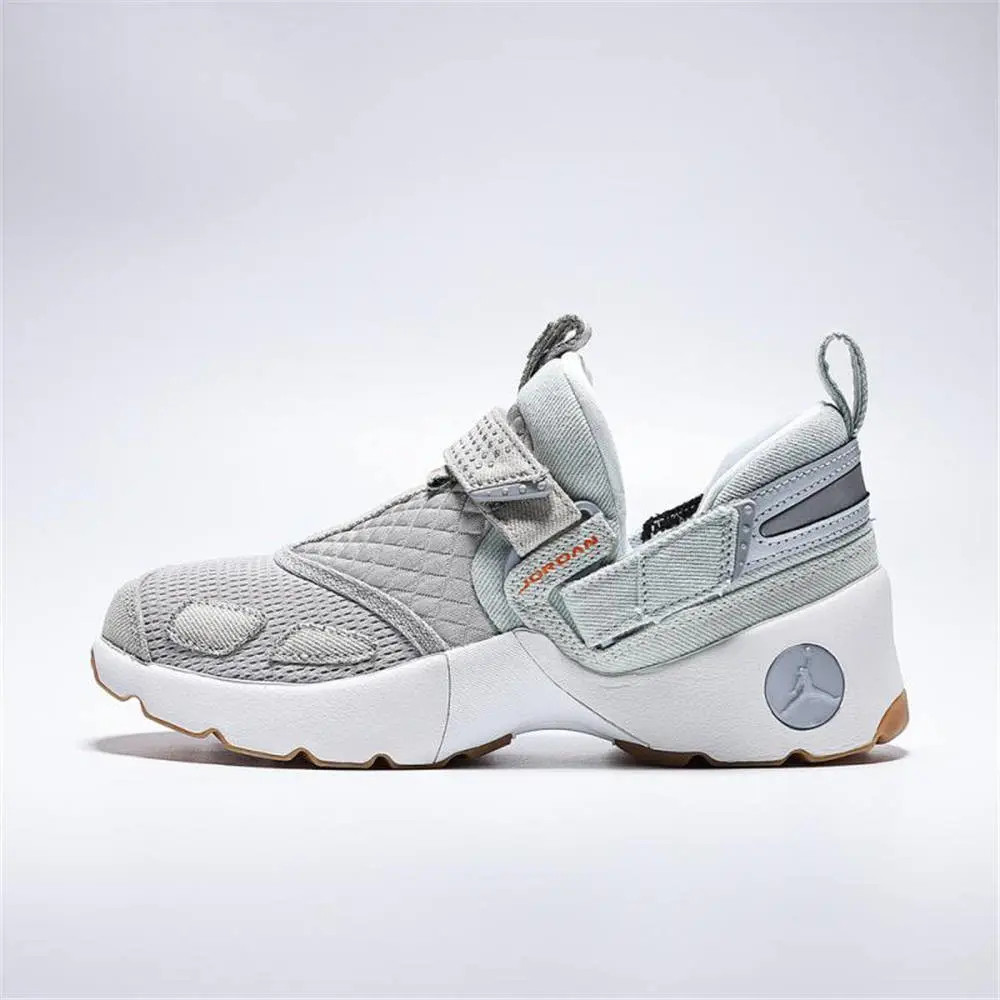 耐克/nike 商场同款琥珀流光风女TRUNNER LX休闲鞋IM6661981
