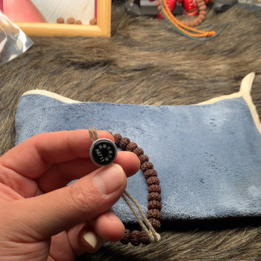 z***l吊坠金刚菩提老树王