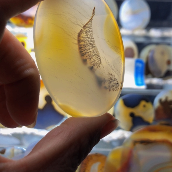 合金玛瑙/玉髓珠宝奇石用****385有瑕