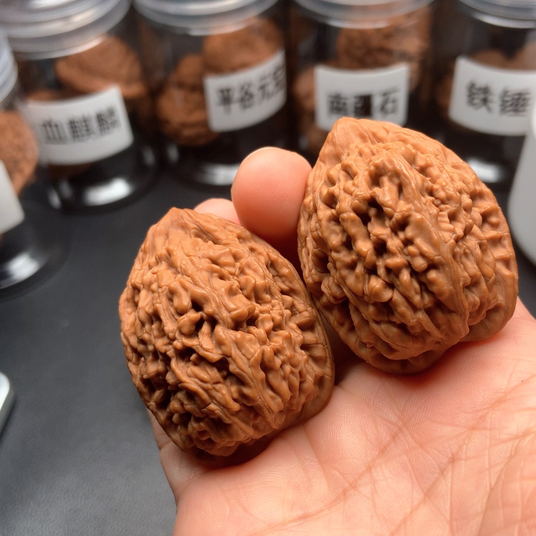 文玩核桃吊坠蚂蚁王36