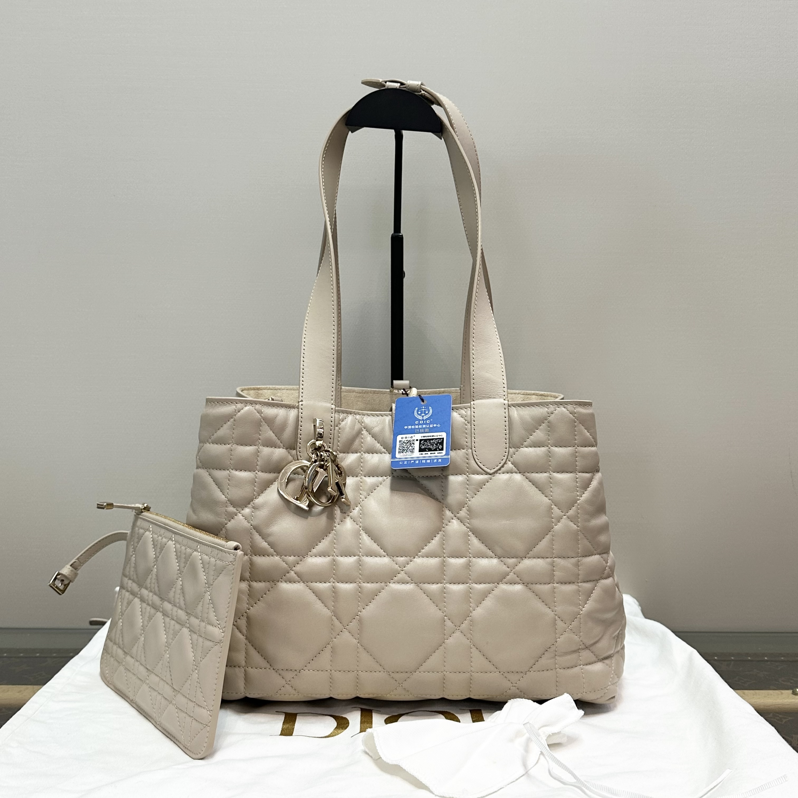 99新 DIOR/迪奥 沙漠灰褐色金扣中号Toujours子母 手提包 40948