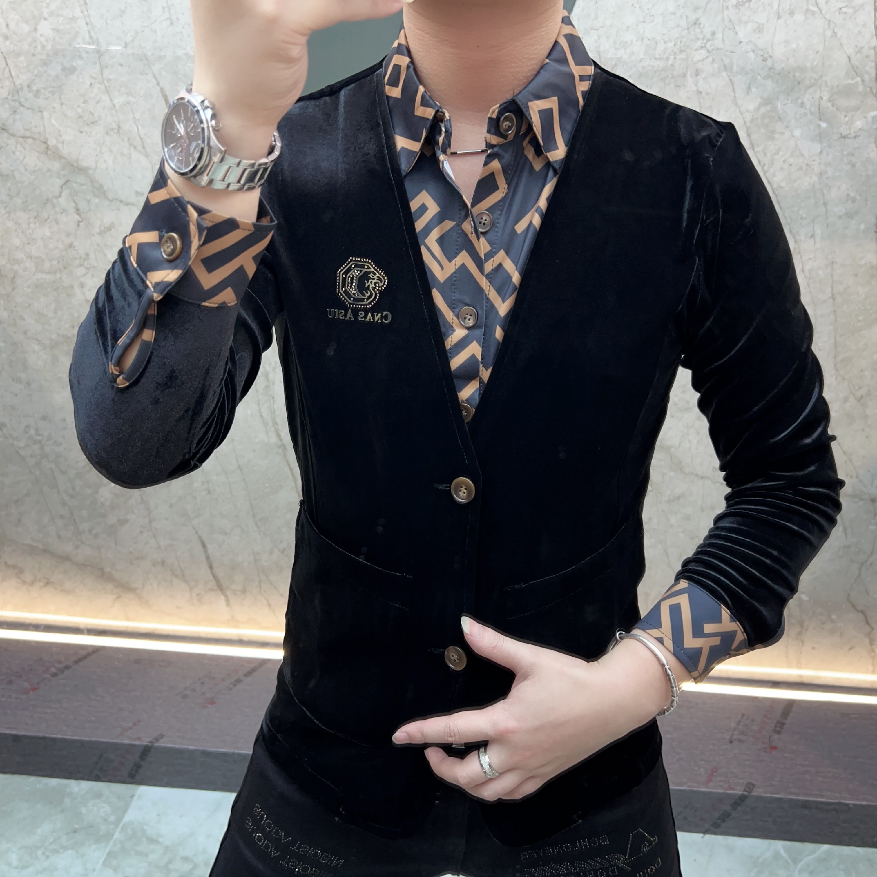 欧货男装时尚休闲商务翻领轻奢空气棉款百搭透气上衣秋潮流宽松型