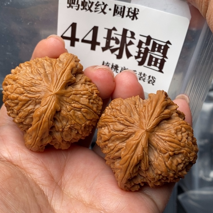 文玩核桃把件44球疆