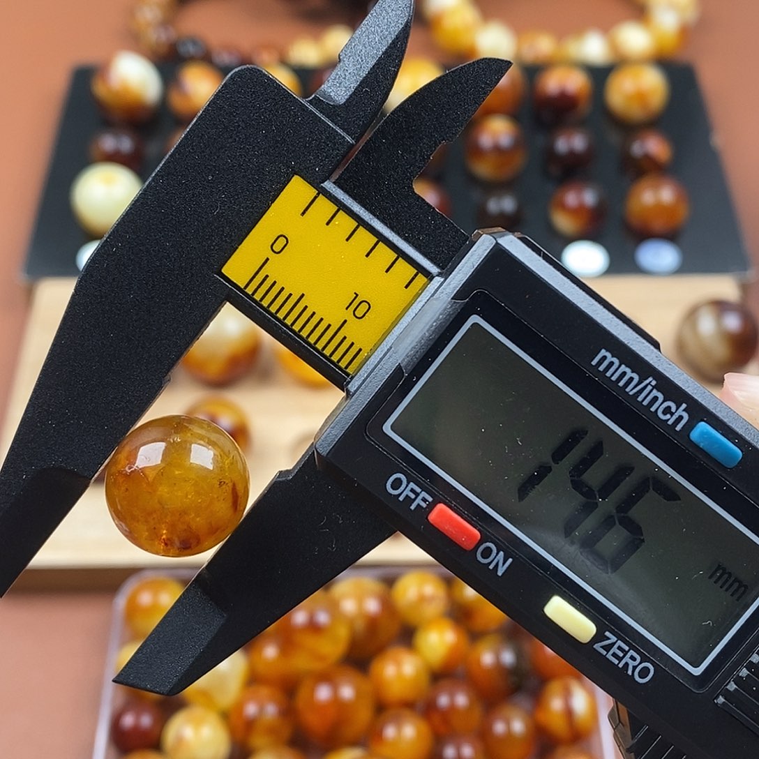 裸石琥珀未镶嵌蜜蜡673